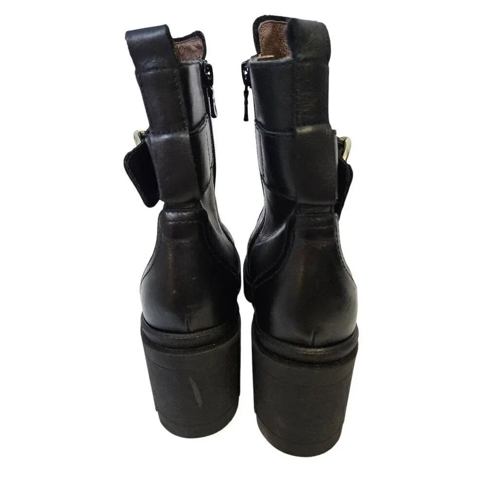Nero Giardini black leather platform ankle boots. Size 40(10).